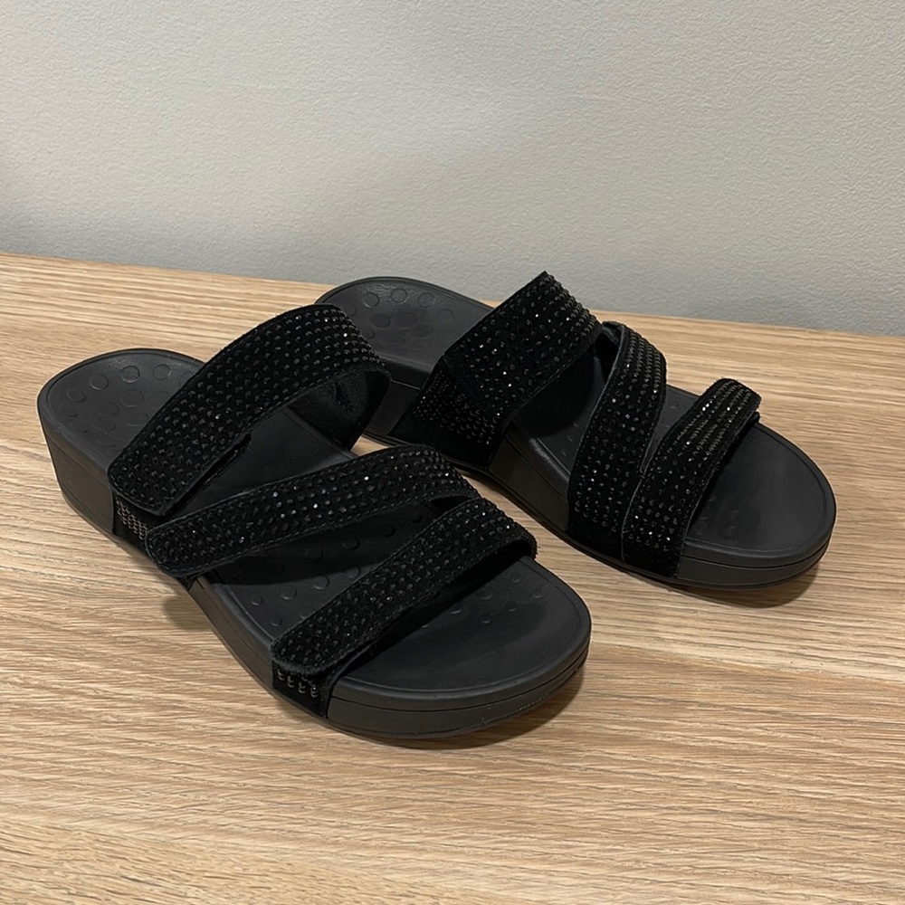 Vionic Alexis size 8 black